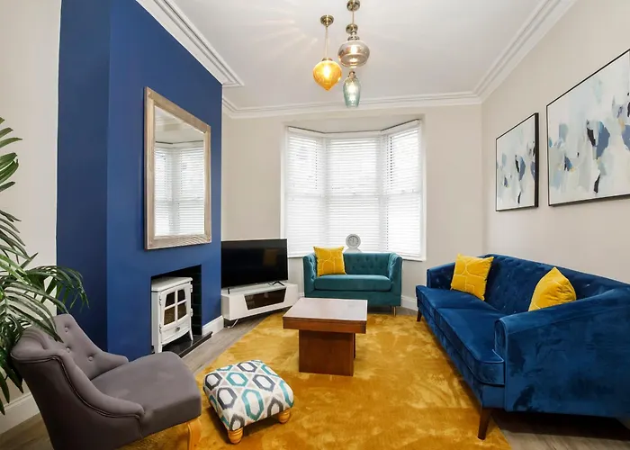 The Milton Sleeps 8 Close To York City Centre Pet Friendly