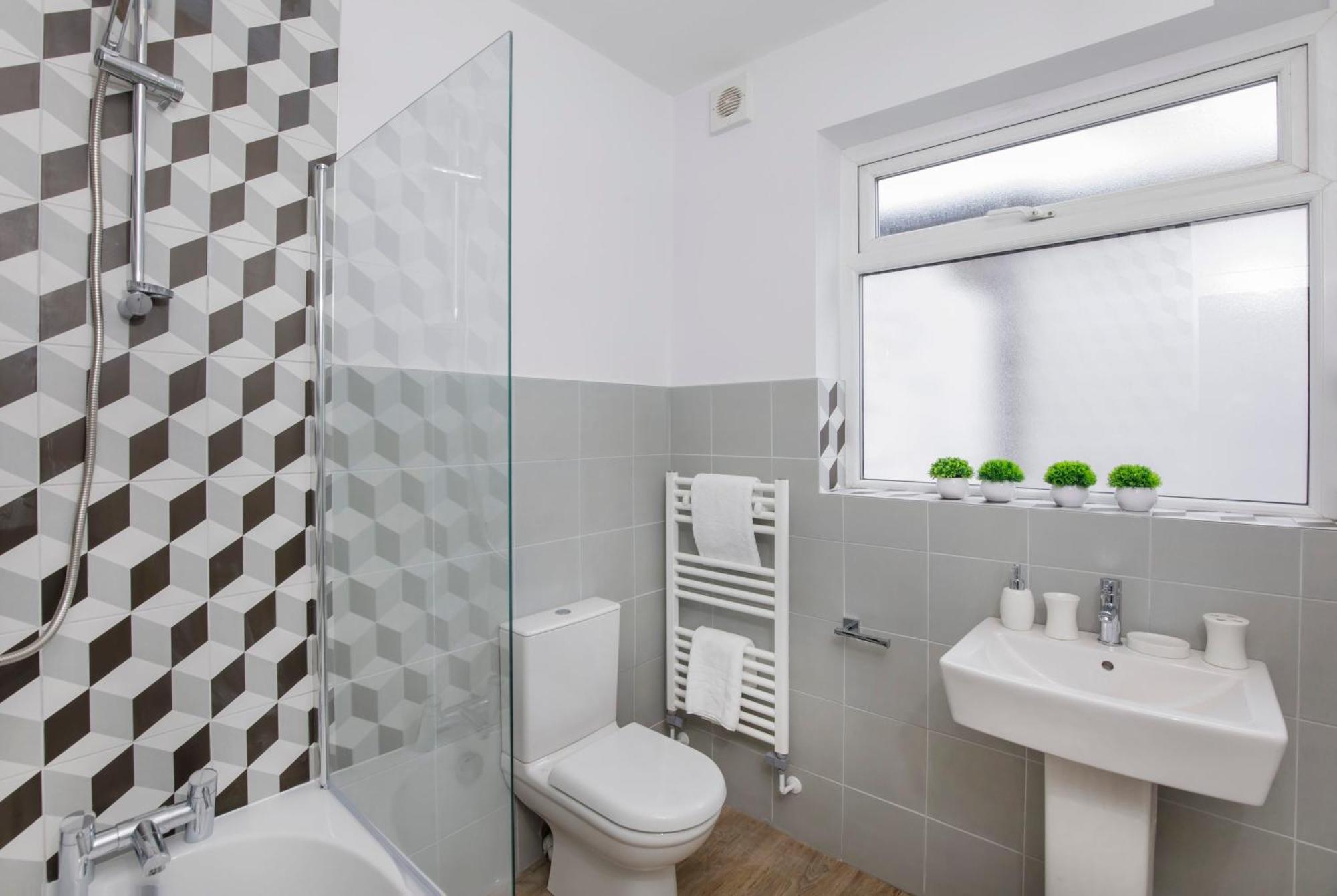 The Milton Sleeps 8 Close To Centre Pet Friendly York